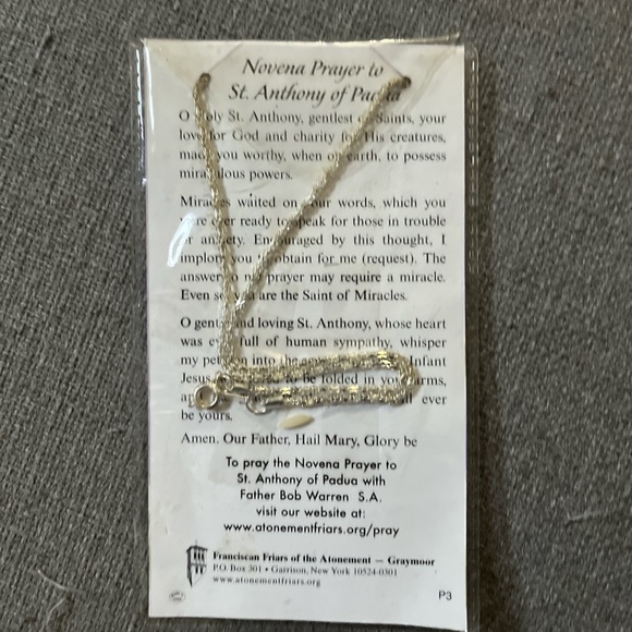 Small floral St. Anthony of Padua necklace with prayer card - Picture 3 of 3